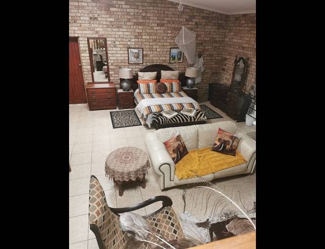 7 BEDROOM HOUSE FOR SALE IN MONTANA PARK